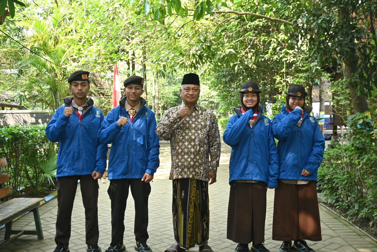 Pelepasan Delegasi SMP Bilingual Terpadu Menuju Jambore Nasional XII 2026